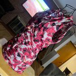 Classiques Entier  y2k silk Red and Black Floral  ruffle sleeveless Blouse size M Photo 4