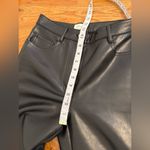 Wilfred Aritzia  Melina Black Faux leather Pants Size 4 Photo 9