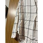 Lush Clothing Lush White Plaid Woman’s Long Sleeve V-Neck Top Size Medium Photo 3