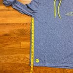 Vineyard Vines  Performance Women XS Heathered Blue Neon Yellow Hooded Sweatshirt Photo 2