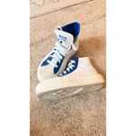 Converse  Chuck Taylor All Star Cruise Leather Sneakers Size 8.5 Photo 1