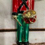 VINTAGE BECORA TOY SOLDIER PIN Photo 2