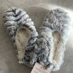 Target BNWT slipper, socks with grippers Photo 1