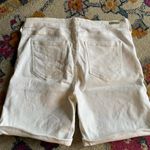 Liverpool  jeans company the walking short size 10/30 10 in rise 7 inseam White Photo 1