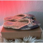 Jessica Simpson  soft fuzzy slippers with bows Size 8.5 Photo 1