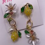 Betsey Johnson  Lemon Flower Floral Fruit Gold Tone Drop Earrings NWT Photo 1