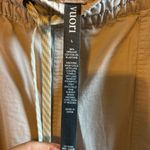 Vuori NOT AVAILABLE FOR SALE  women pants cropped large beige nude casual Photo 4