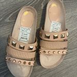 NWT Ivy Kirzhner Tank Studded Slides Cream Gold 7 18K Gold Studded Leather Photo 3