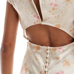 Free People  NWT VIRAL TIK TOK Bridgerton SILK ditsy print v-neck maxi dress  XS Photo 4