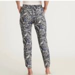 Marine layer - Allison Pant in Phantom/White Foliage Print Pull On Casual Pant Photo 1