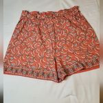 Max Studio NWT  Floral Patterned Women's Shorts Size:M Photo 2
