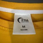 Zyia Womans  brand new never worn, medium cropped crewneck Photo 1