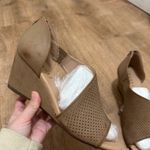 JOURNEY COLLECTION | Women's Aretha Cutout Perforated Ankle Zip Wedge Sandals Tan Size 9.5 Photo 1