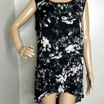 Vera Wang Simply  Floral Tank Top Photo 0