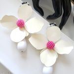 ZARA New!  Big Flower Earrings Photo 3