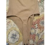 Women's American Eagle Ribbed Long Sleeve Bodysuit XS Beige Tan Photo 2