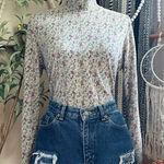 High Sierra Vintage 90s Cottagecore Allover Floral Print Turtleneck Photo 0