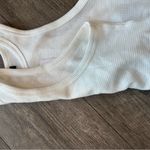 ZESICA White Fitted Crop Tank Top Photo 6