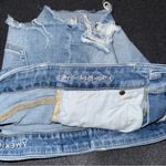American Eagle  Super Stretch Curvy Hi-Rise Shortie Jean Shorts Size 4 Light Wash Photo 7