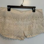 Sans Souci  Ivory Shorts size XL Photo 0