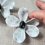 ZARA  White Flower Statement Earrings Photo 4