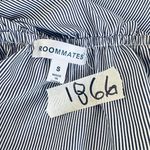Roommates Blouse s Photo 4