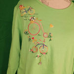 Quacker Factory NWT  Green Embroidered Embellished‎ Bicycle 3/4 Sleeve Top L Photo 2