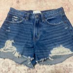 Abercrombie & Fitch mid rise boyfriend shorts Photo 0