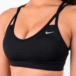 Nike Criss-Cross Sports Bra Photo 0