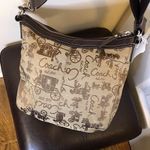 Coach  Vintage Horse and Carriage Brown Shoulder Bag Leather Straps Authentic Photo 4