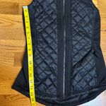 Athleta  Women’s XXS Black Rock Springs Quilted Vest Winter Fall Sporty Pockets Photo 2