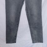 Madewell Gray Wash Denim High Waisted The Mom Jean size 24 Photo 3