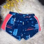 Under Armour graphic print running shorts sz medium Photo 3