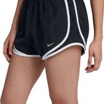 Nike black and white shorts Photo 0