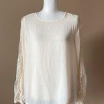 Who What Wear | Cream Lace Long Sleeve Blouse Sz M Photo 0