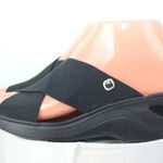 Bzees ladies  wedge sandals size 5.5M Photo 0