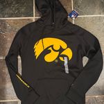 Champion Iowa Hawkeye Sweatshirt Photo 0