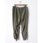 Chico's  Green Satin Feel Cargo Cropped Utility Pants Women's Size 2/Large Photo 4