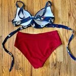 No Brand. Size Medium. High waist bikini. Red Photo 1