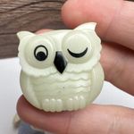 Avon Signed Owl Bird & Easter Bunny With Egg Plastic Brooch Pin Lot Of 2 Photo 3