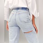 Abercrombie & Fitch A&F Ultra High Rise 90s Straight Jean Photo 5