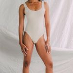 Agnes Cream Scoop Photo 3