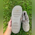 Skechers Cali Memory Foam, Beige w/ Faux Fur Trim, Women's Size 6.5 Photo 3