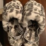 UGG Leopard Slippers Photo 0