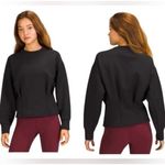 Lululemon Gathered Waist Crew Pullover Black Size 8/10 Photo 1