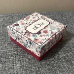 🟢 nOir Jewelry yellow Gold flower earring Accessory new in box Photo 2