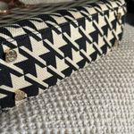 Spartina 449 Houndstooth Tote Bag in Black and Tan Photo 5