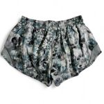 Lululemon  Hotty Hot Low Rise Short 2.5" Kaleidofloral Multi / Blue Cast W7ATHR Photo 1