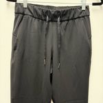 Lululemon On the Fly 7/8 Pant, Black | Size 4 Photo 4