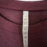 Alo Yoga Glimpse Split Hem Pullover Photo 6